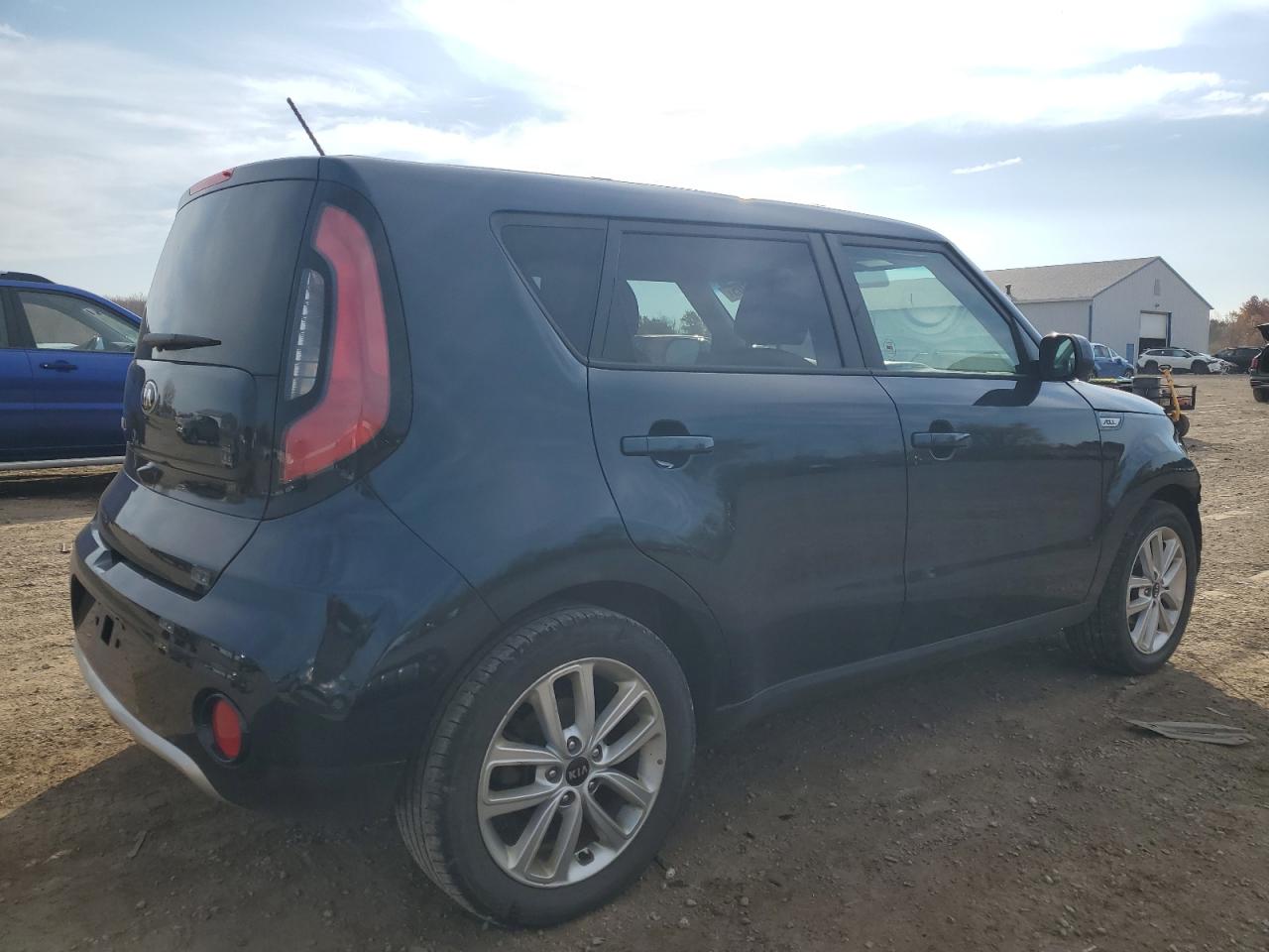 KIA SOUL +