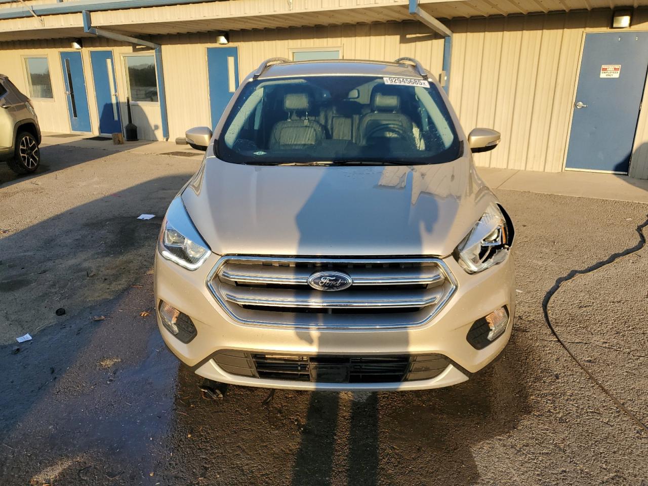 FORD ESCAPE TITANIUM