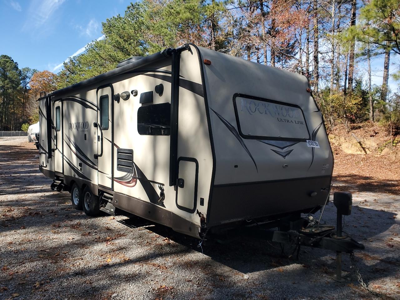 Lot #3301819399 2015 ROCKWOOD ULTRA LITE