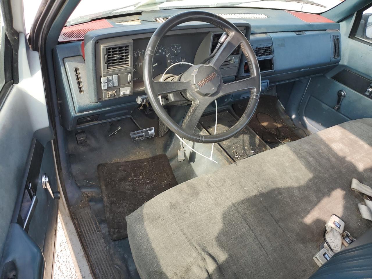 Lot #3291453475 1994 CHEVROLET GMT-400 C1