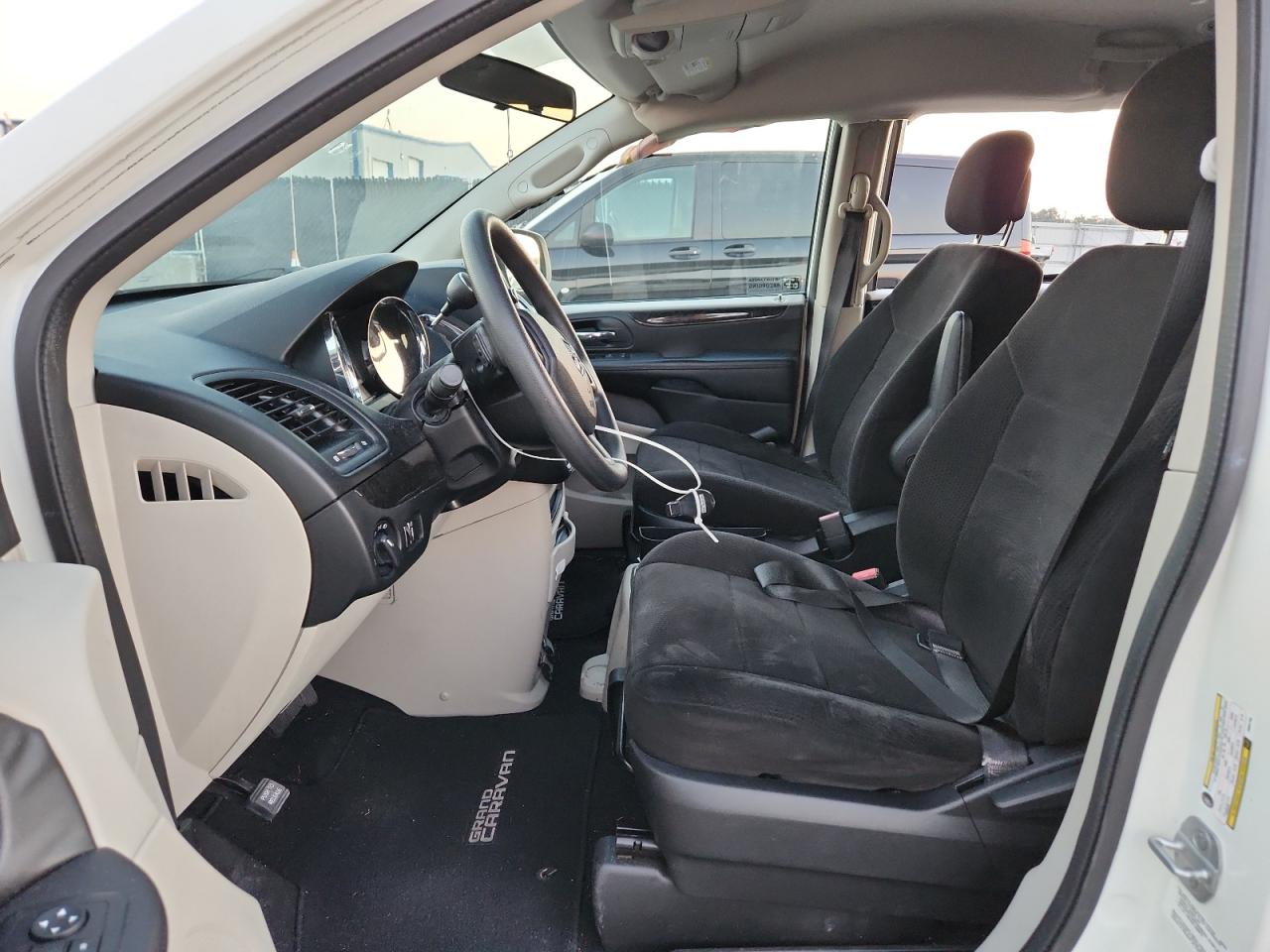 DODGE GRAND CARAVAN SE