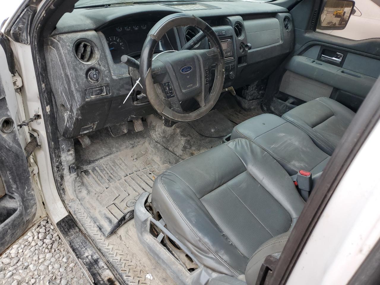 FORD F-150 SUPER CAB