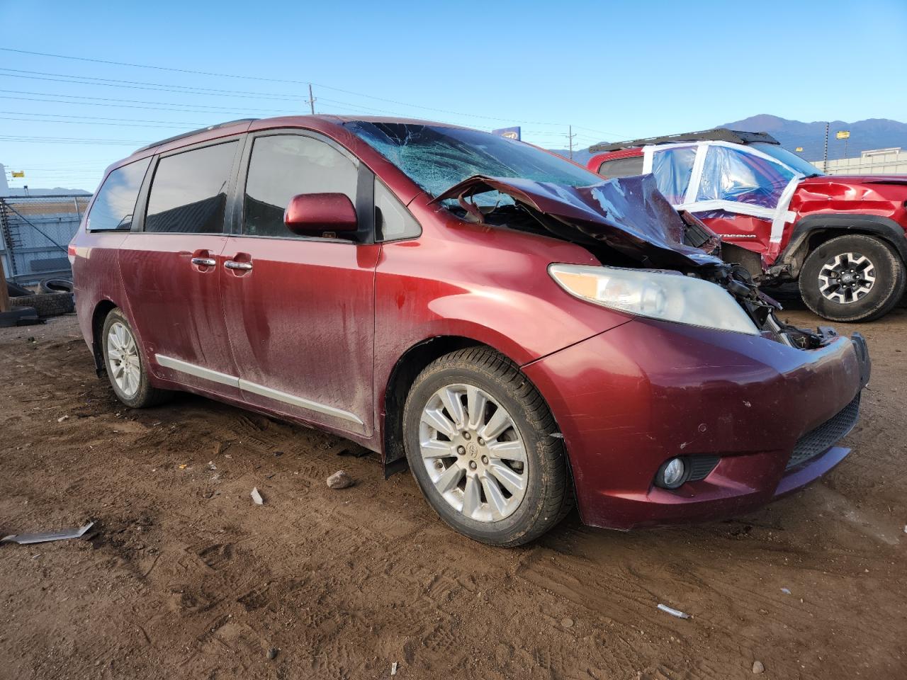 TOYOTA SIENNA XLE