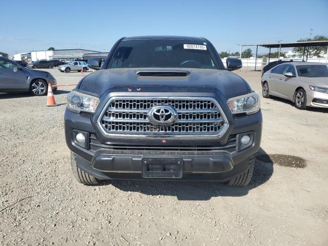 2017 TOYOTA TACOMA DOU #3304859547
