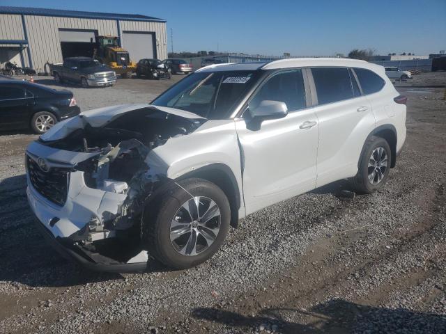 Global Auto Auctions: 2023 TOYOTA HIGHLANDER