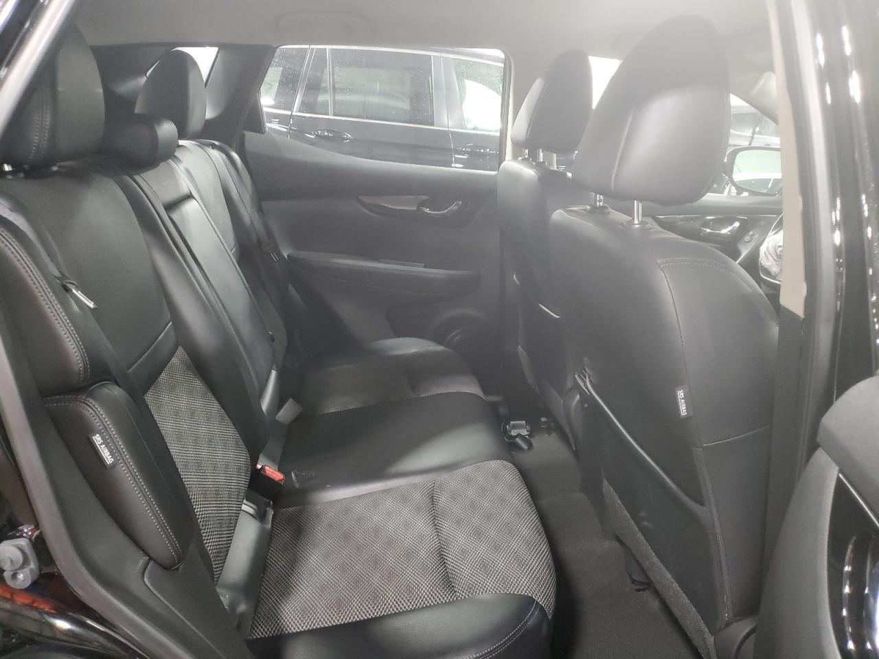 NISSAN ROGUE SPORT SV