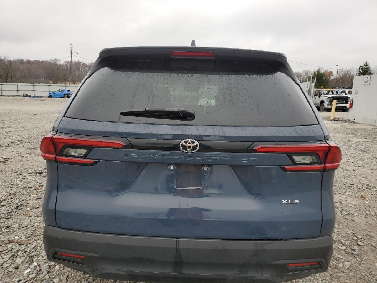 TOYOTA HIGHLANDER LE