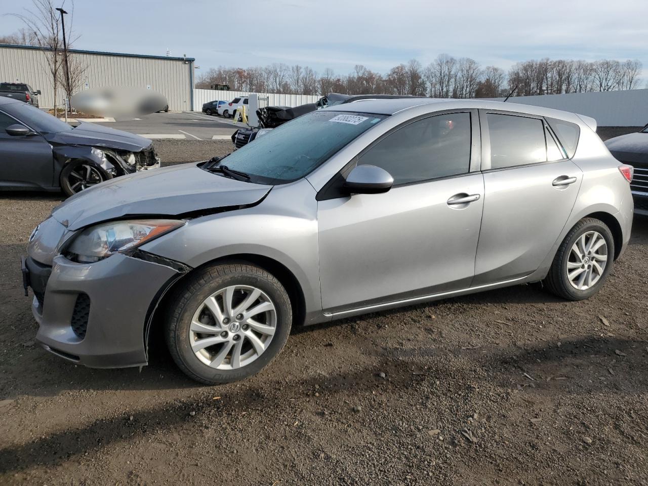 MAZDA 3 I