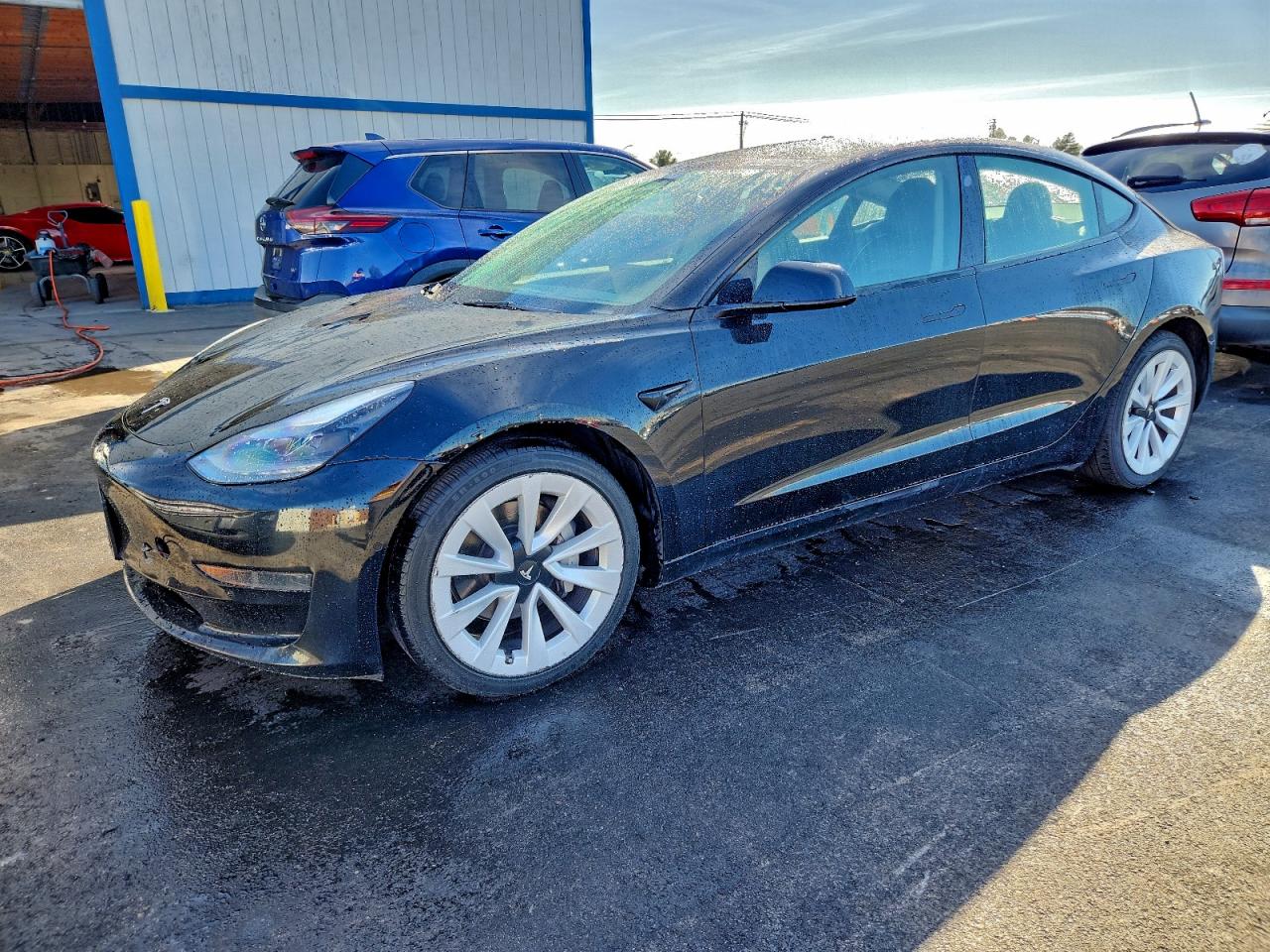 TESLA MODEL 3