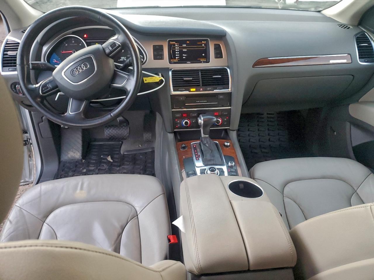 AUDI Q7 PREMIUM PLUS