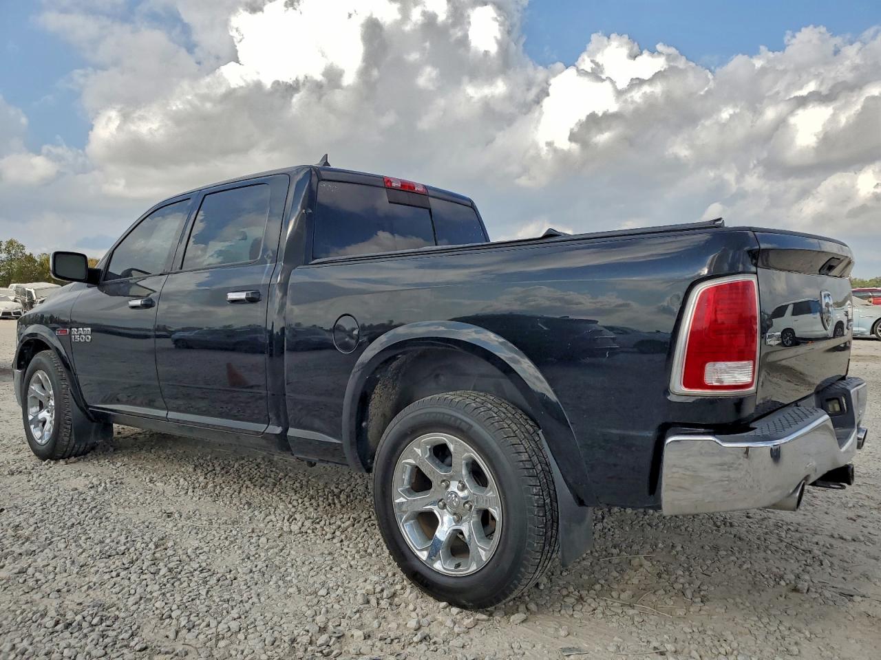 RAM 1500 LARAMIE