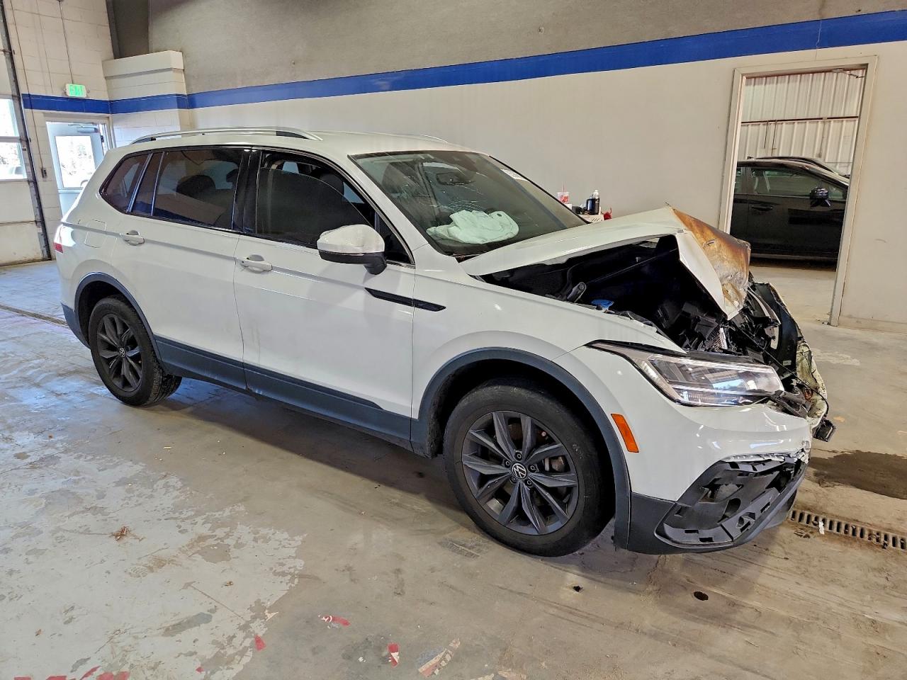 VOLKSWAGEN TIGUAN SE