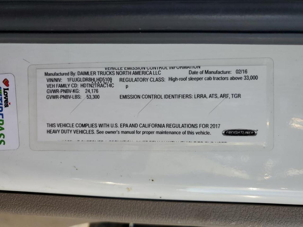 Lot #3284763533 2017 FREIGHTLINER CASCADIA 1