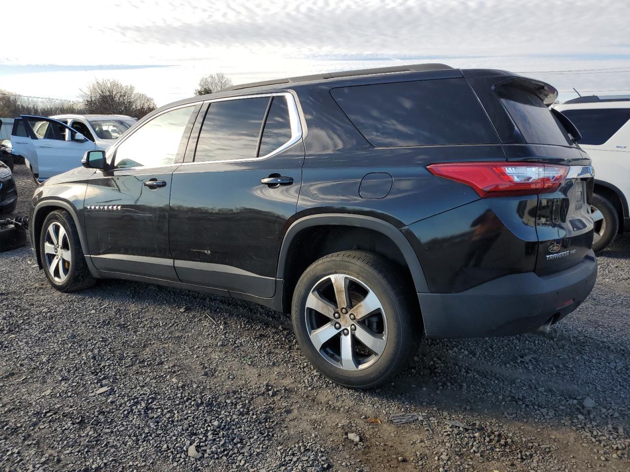 CHEVROLET TRAVERSE LT