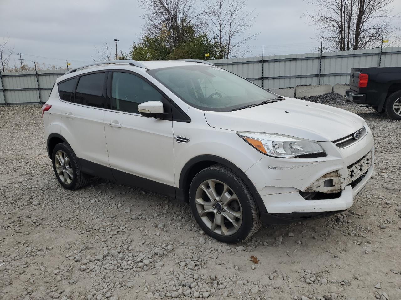 FORD ESCAPE TITANIUM