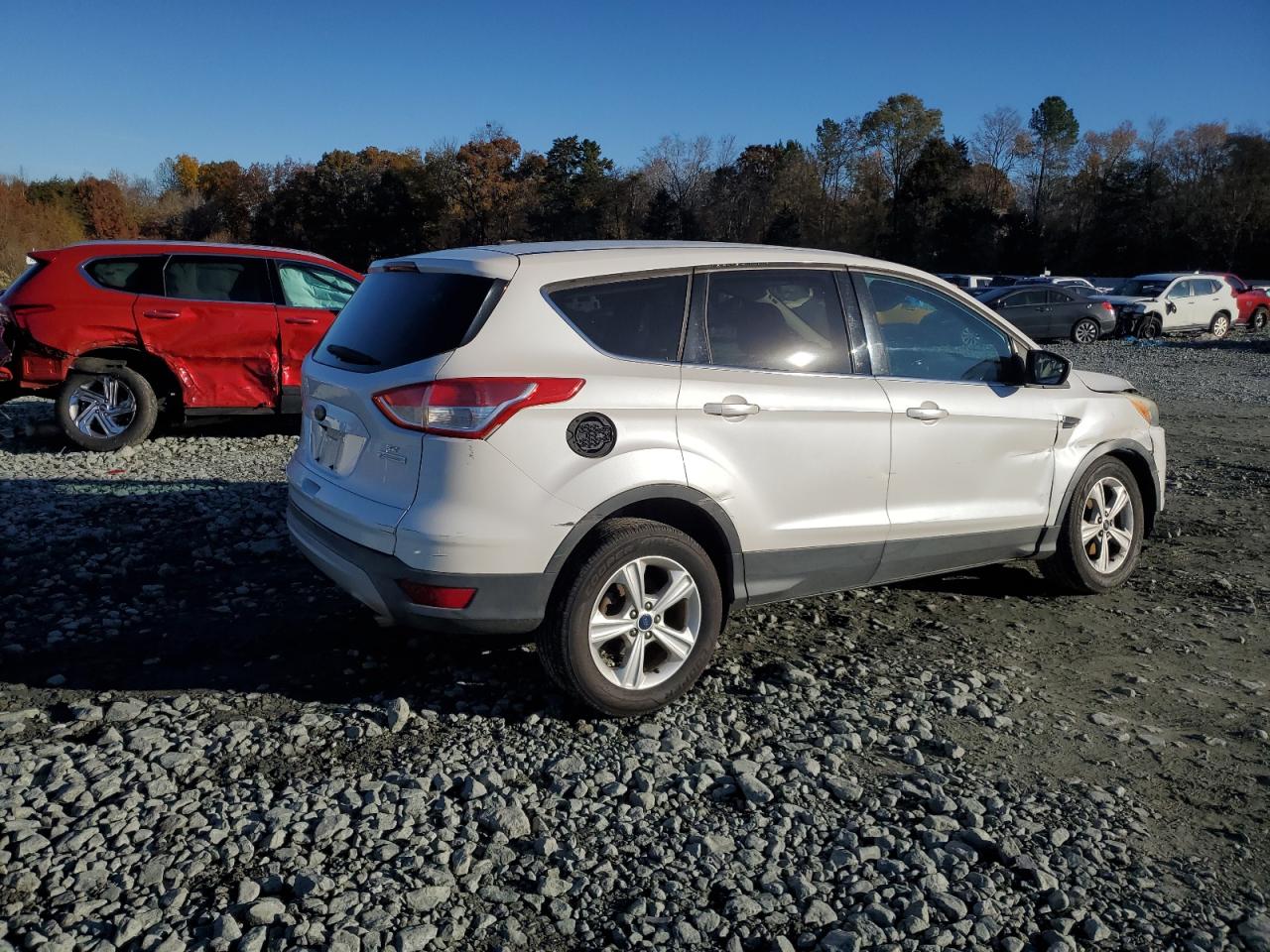 FORD ESCAPE SE