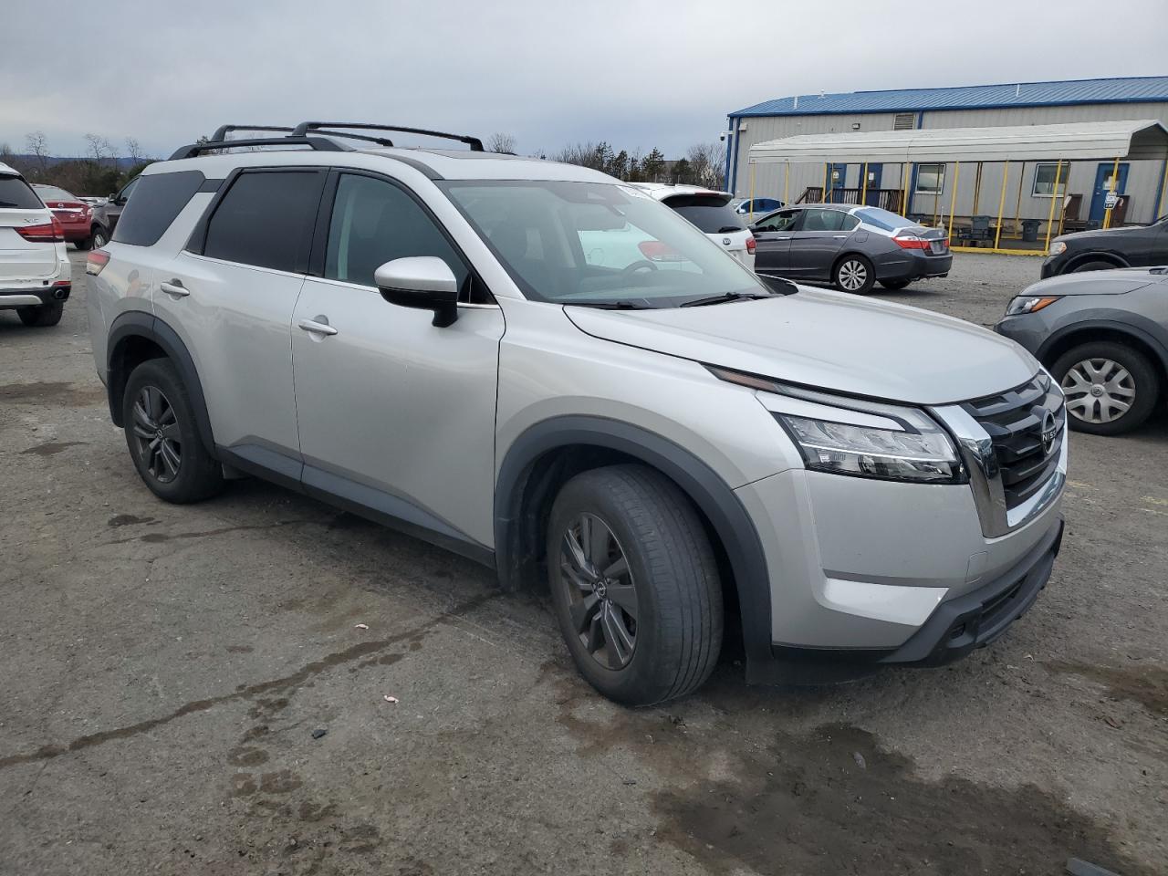 NISSAN PATHFINDER SV