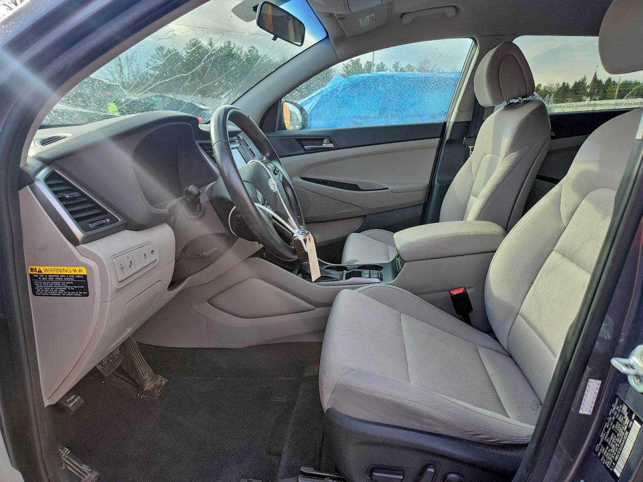 Lot #3302923133 2017 HYUNDAI TUCSON LIM