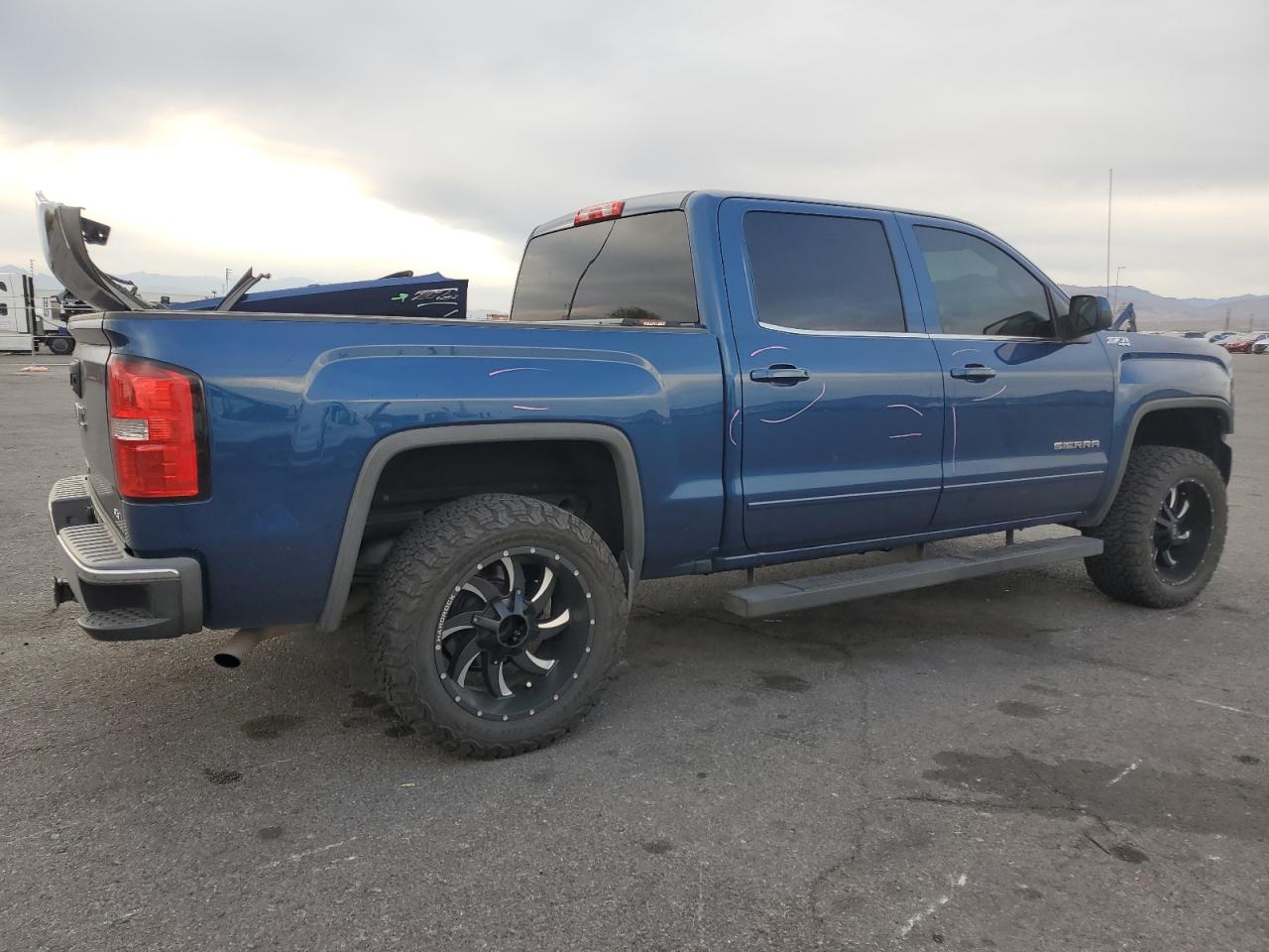 GMC SIERRA K1500 SLE
