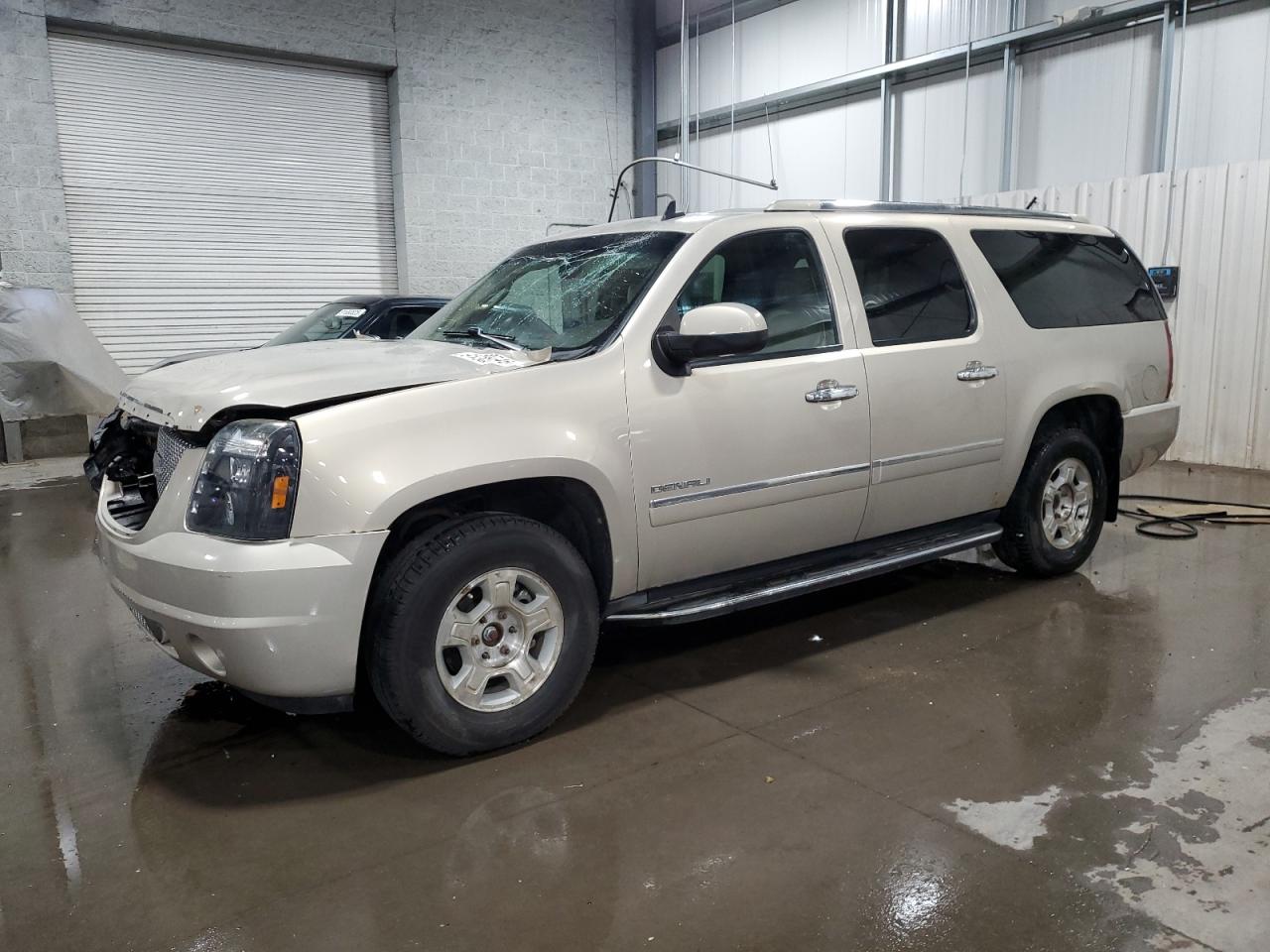 GMC YUKON DENALI
