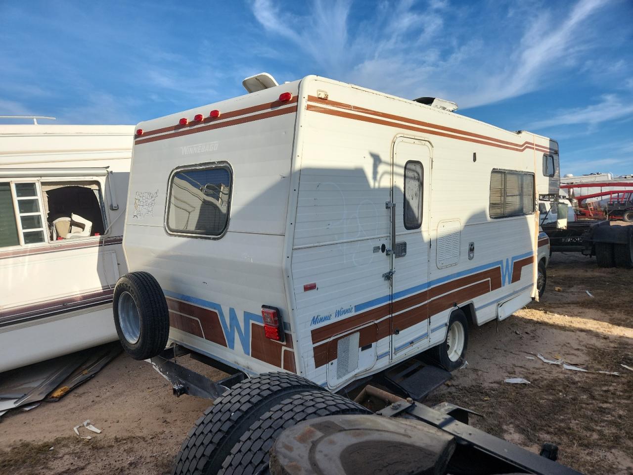 Lot #3286542145 1978 WINNEBAGO MINNIEWINN