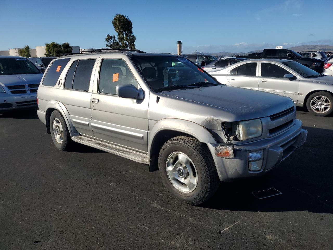 Lot #3302687066 1999 INFINITI QX4