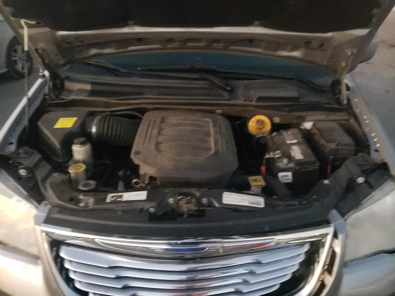 CHRYSLER TOWN & COUNTRY TOURING