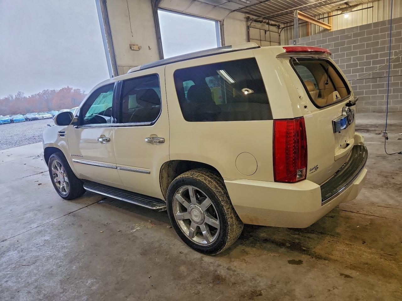 Lot #3298101127 2008 CADILLAC ESCALADE L