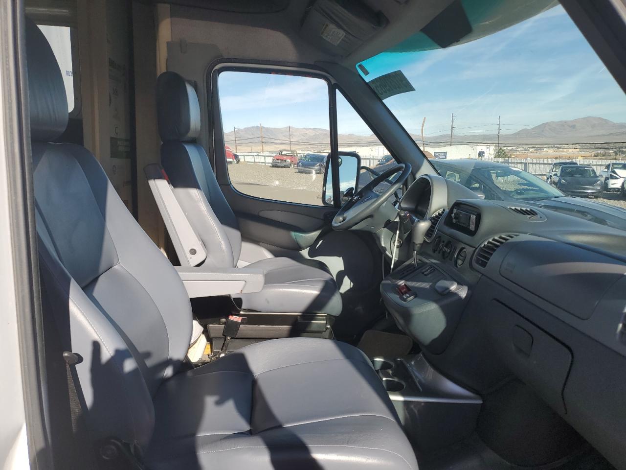 Lot #3284965955 2006 DODGE SPRINTER 3