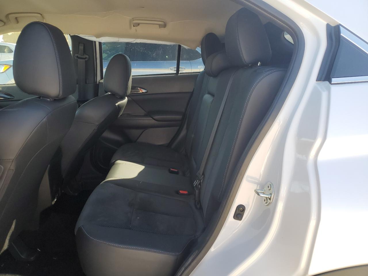 MITSUBISHI ECLIPSE SE