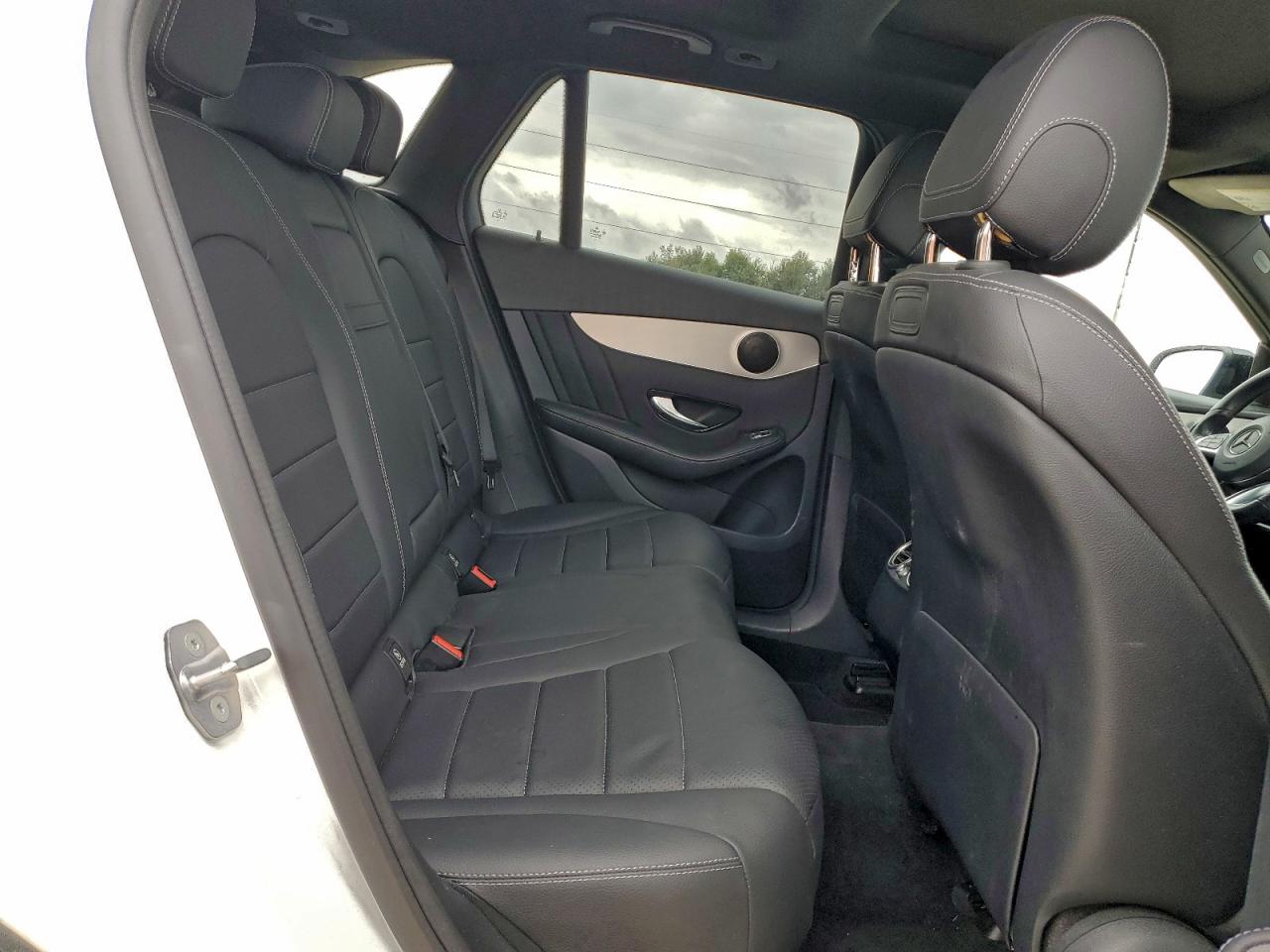 MERCEDES-BENZ GLC-CLASS 300