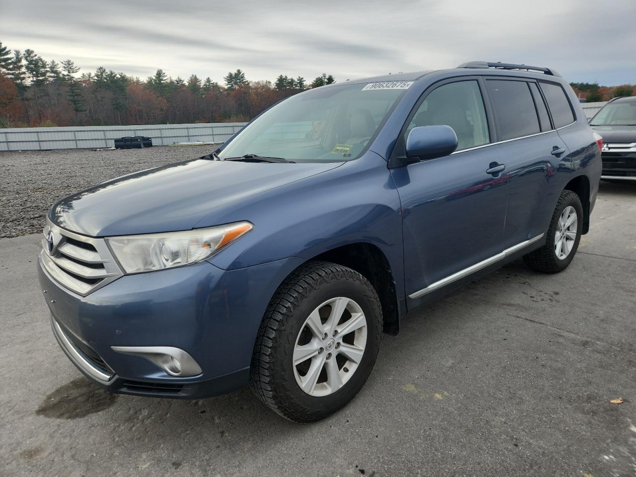 TOYOTA HIGHLANDER BASE