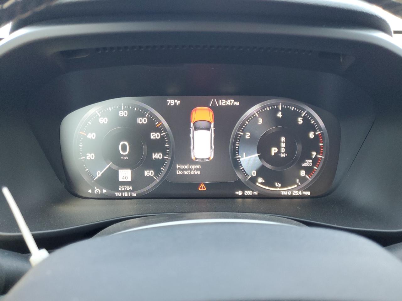 VOLVO XC40 T5 R-DESIGN