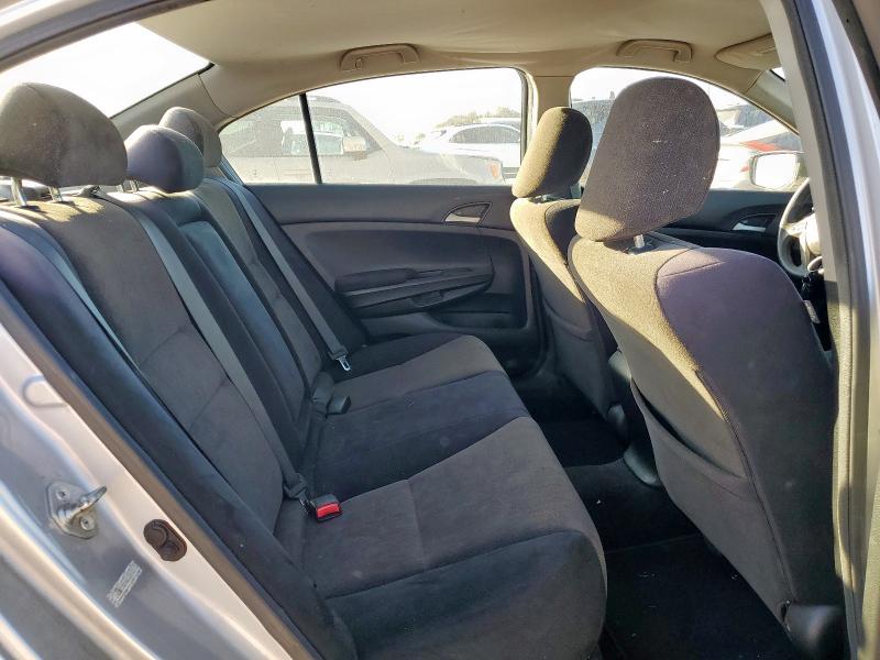 2010 HONDA ACCORD LX - 1HGCP2F39AA108975