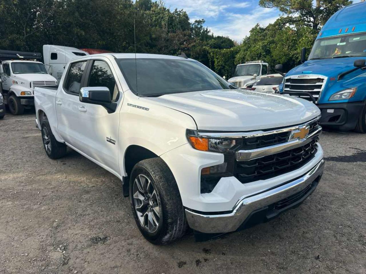 CHEVROLET SILVERADO C1500 LT