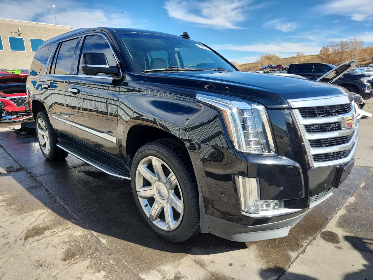 CADILLAC ESCALADE LUXURY