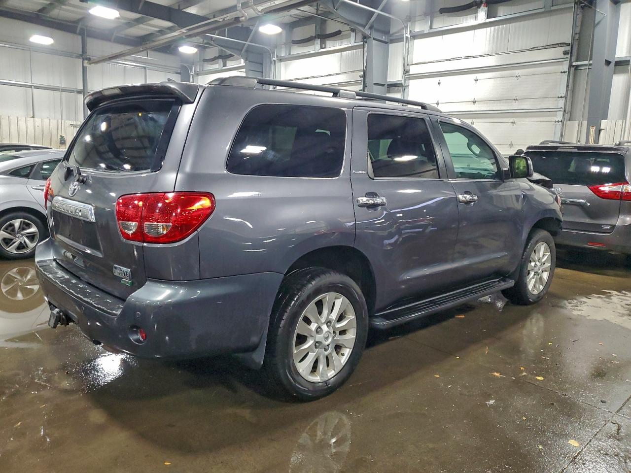 TOYOTA SEQUOIA PLATINUM