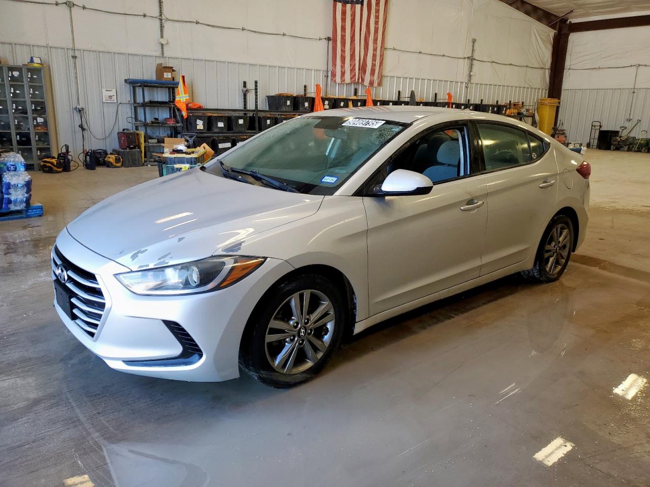 Lot #3302684999 2018 HYUNDAI ELANTRA SE