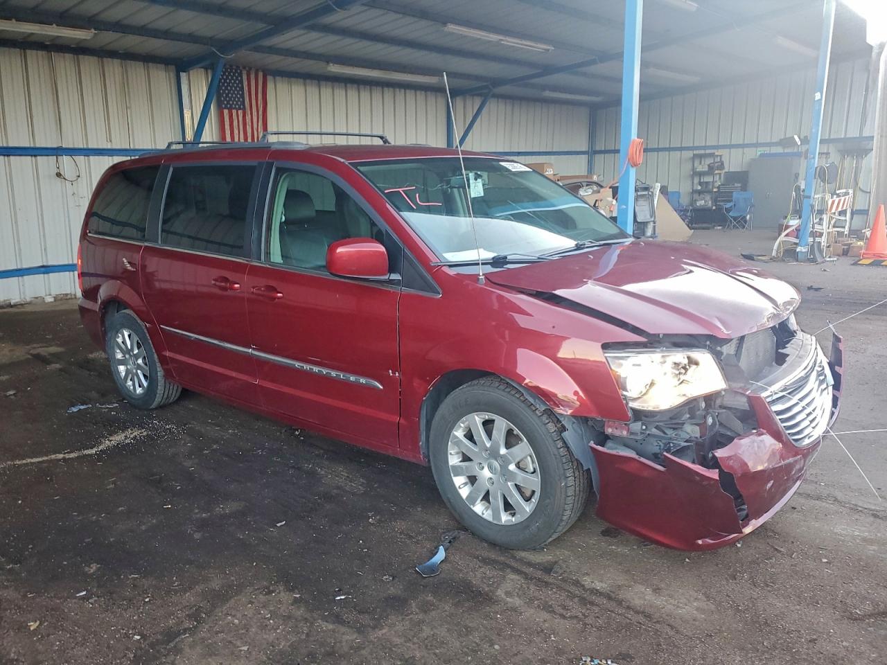 CHRYSLER TOWN & COUNTRY TOURING