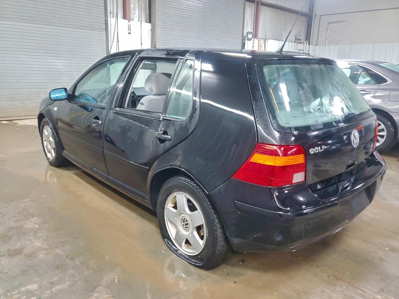 Lot #3298195054 2002 VOLKSWAGEN GOLF GLS