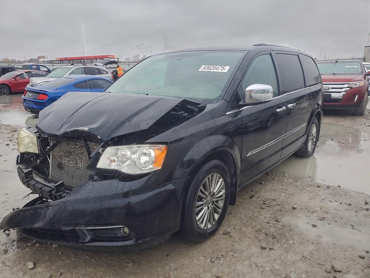 CHRYSLER TOWN & COUNTRY TOURING L