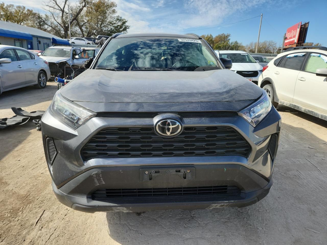 TOYOTA RAV4 LE