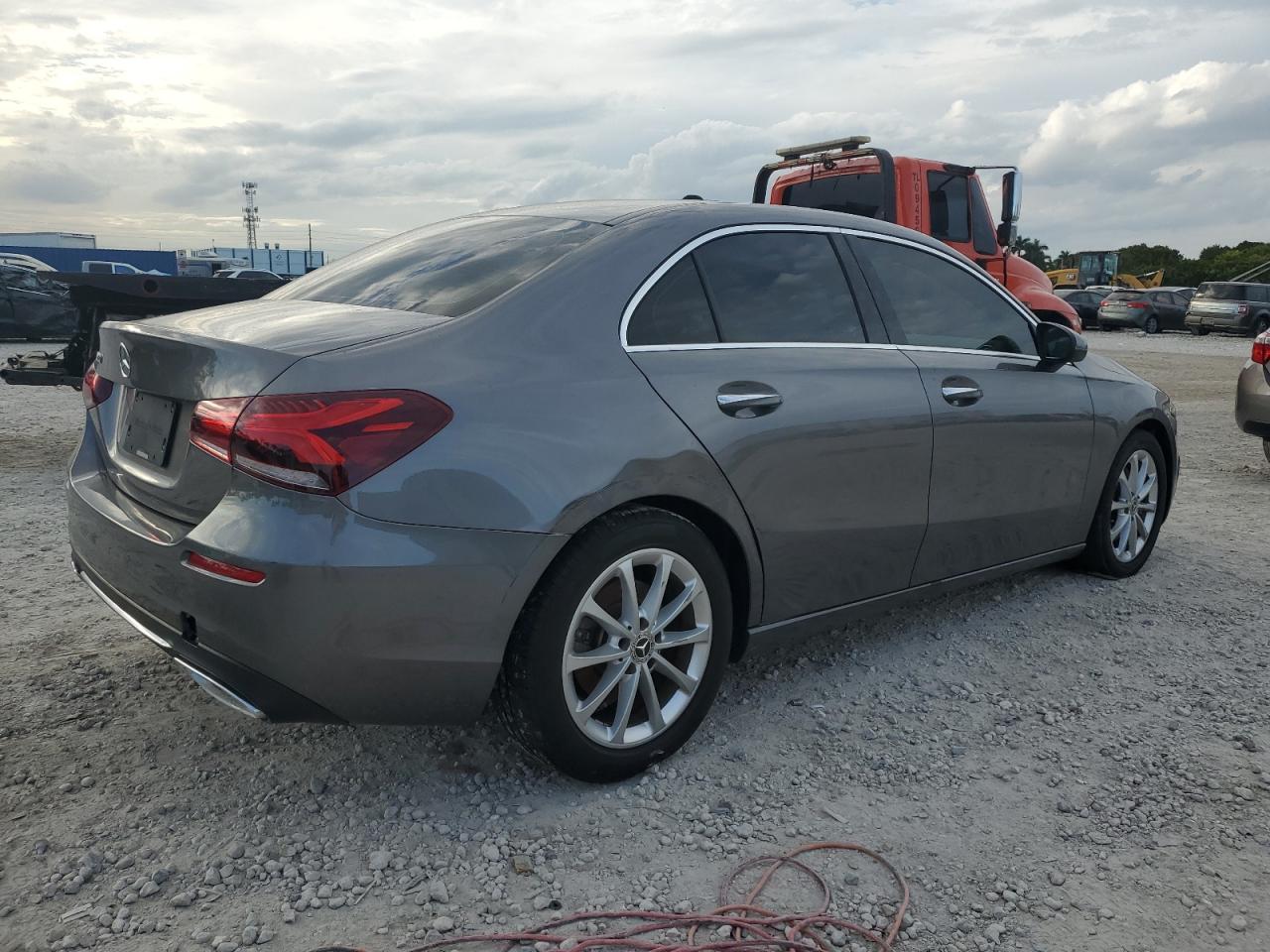 MERCEDES-BENZ A-CLASS 220