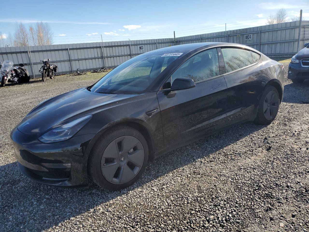 TESLA MODEL 3