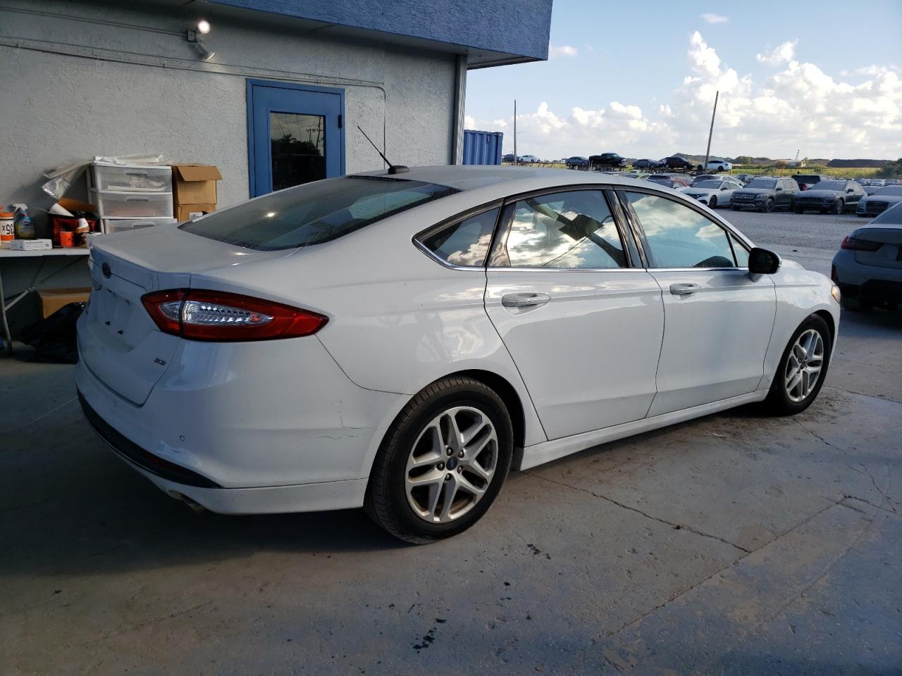 FORD FUSION SE