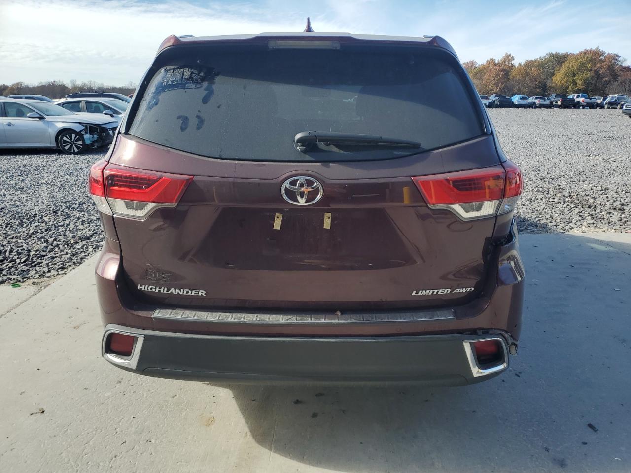 TOYOTA HIGHLANDER LIMITED