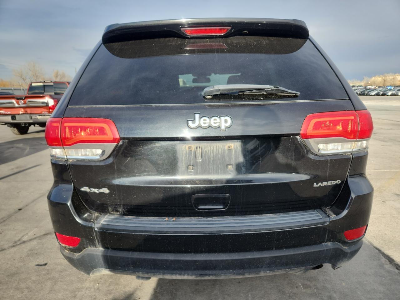 JEEP GRAND CHEROKEE LAREDO