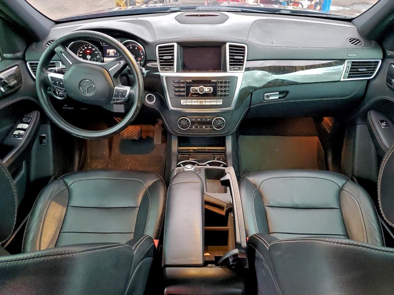 MERCEDES-BENZ M-CLASS 550 4MATIC