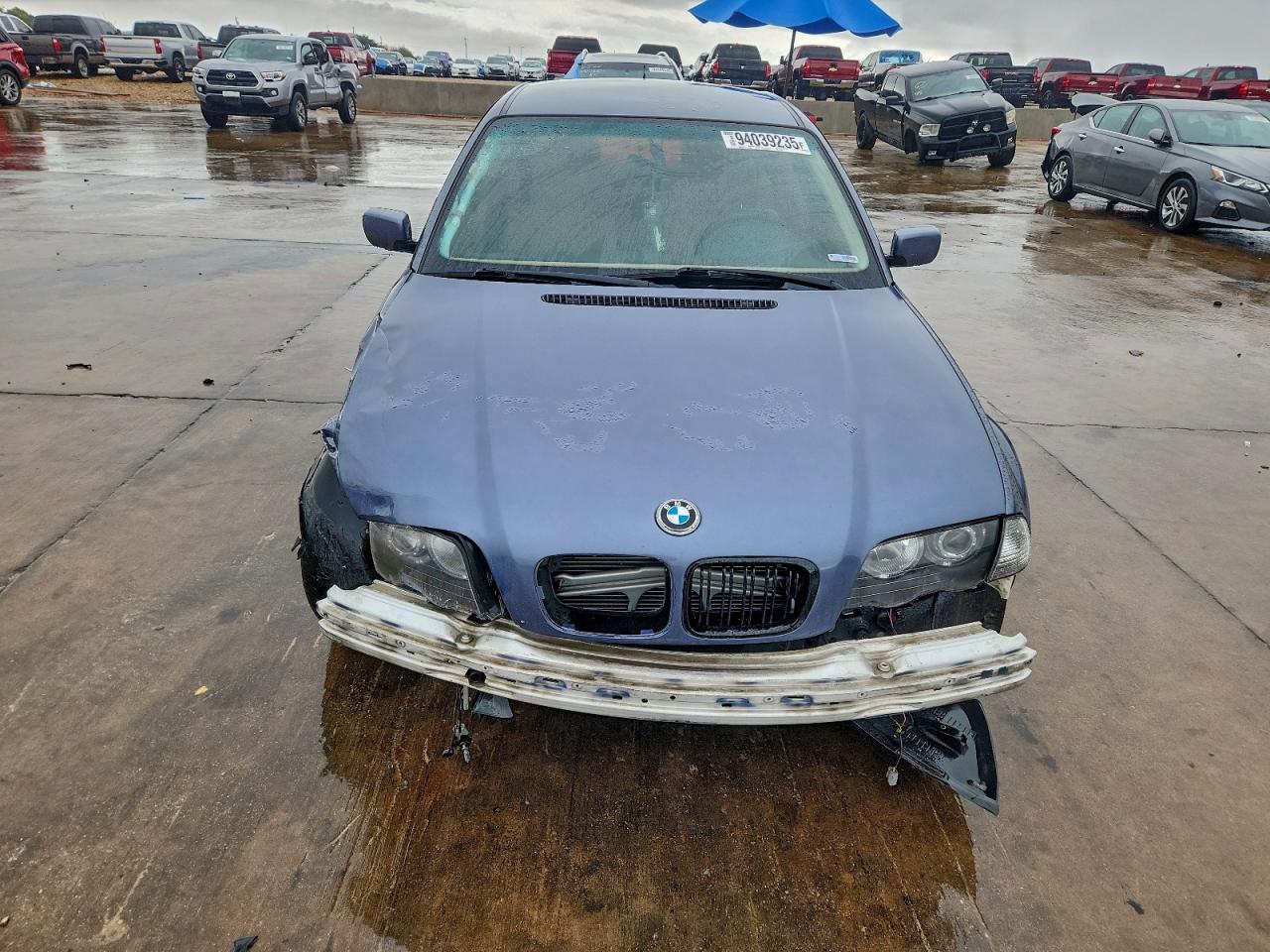 Lot #3311611238 2000 BMW 323 I