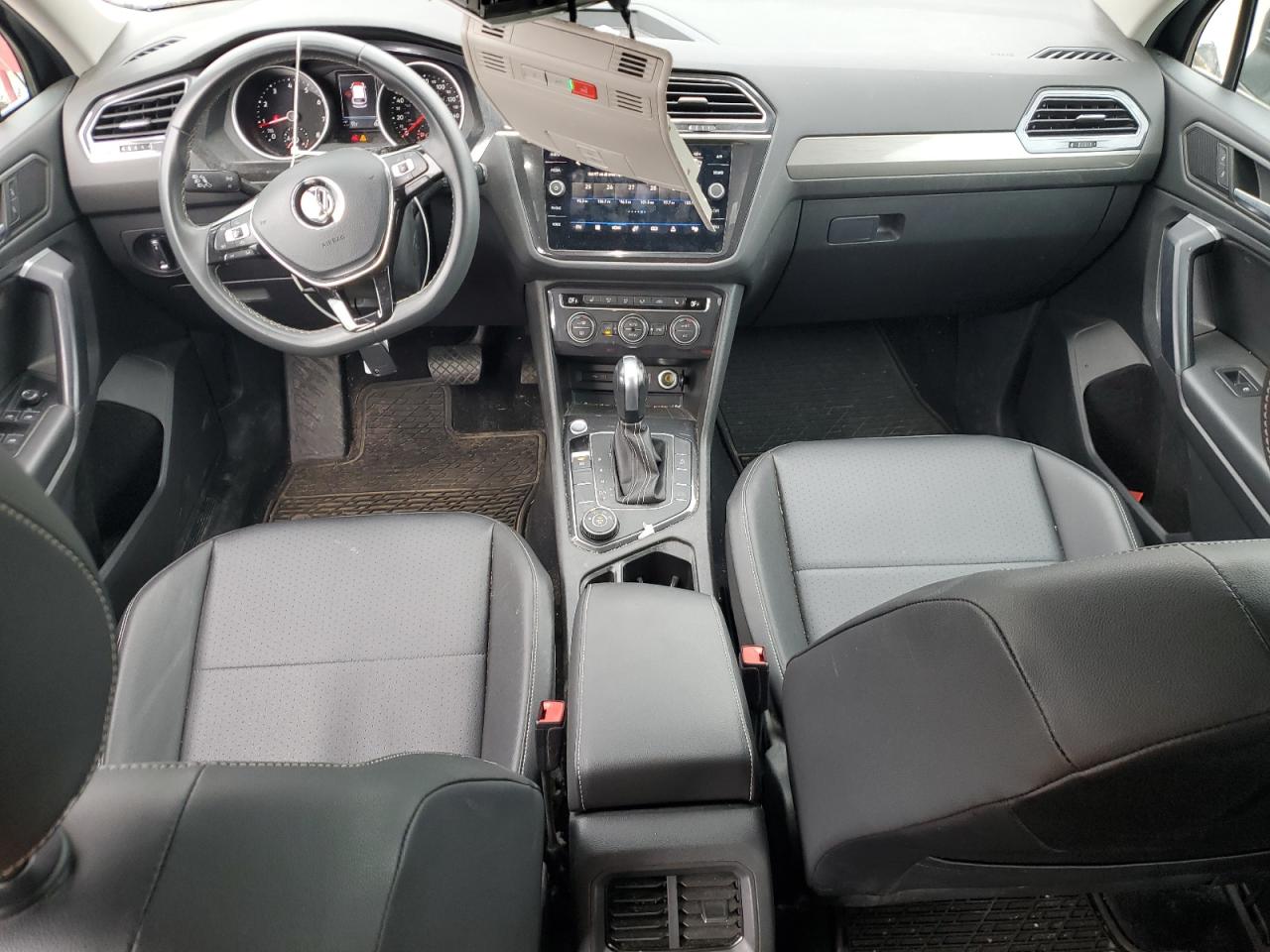 VOLKSWAGEN TIGUAN SE